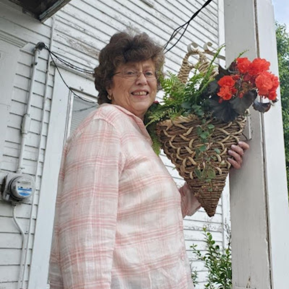 Meet your Posher, Marilyn